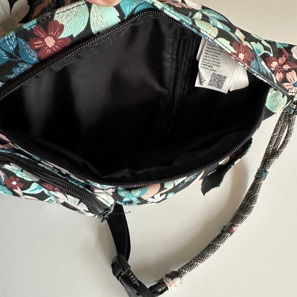 Kavu Original Rope Bag New Blossom Floral Sling Pack Canvas Backpack main image 8